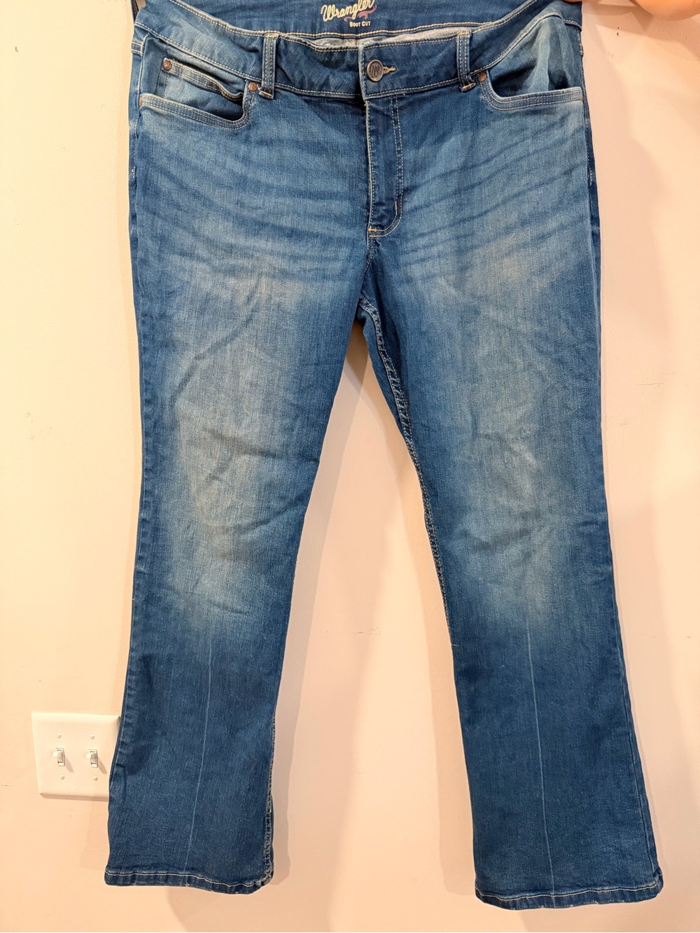 Wrangler women’s Blue Straight-Leg Jeans